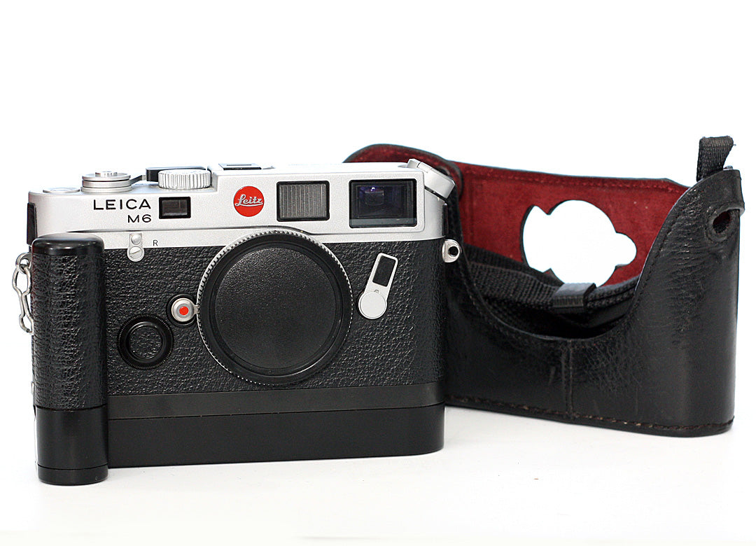 Leica M6 Classic Chrome Body + Leica motor M.  Second Hand