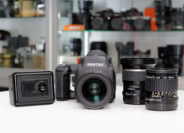Pentax 645 NII 45-85mm +150mm + 35 Ultra Wide + 2 120 inserts Second Hand