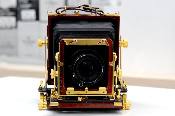Tachihara Fiel Stand 4X5 Field Camera  + Schneider APO  Symmar 150mm 5.6