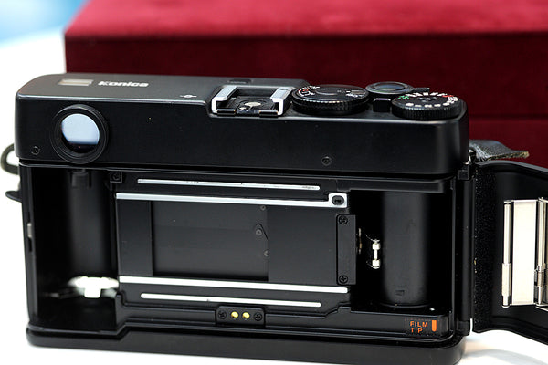 Konica HEXAR RF Pro Kit in Presentation Box  Film Rangefinder Classic S/Hand