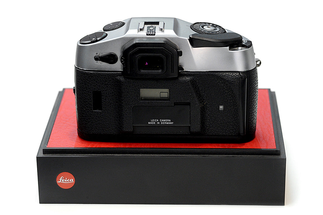Leica R8 Chrome + Summicron 50mm F2 Second Hand